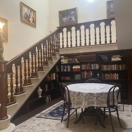 شقة Magical Casalgo House فيكتوريا المظهر الخارجي الصورة